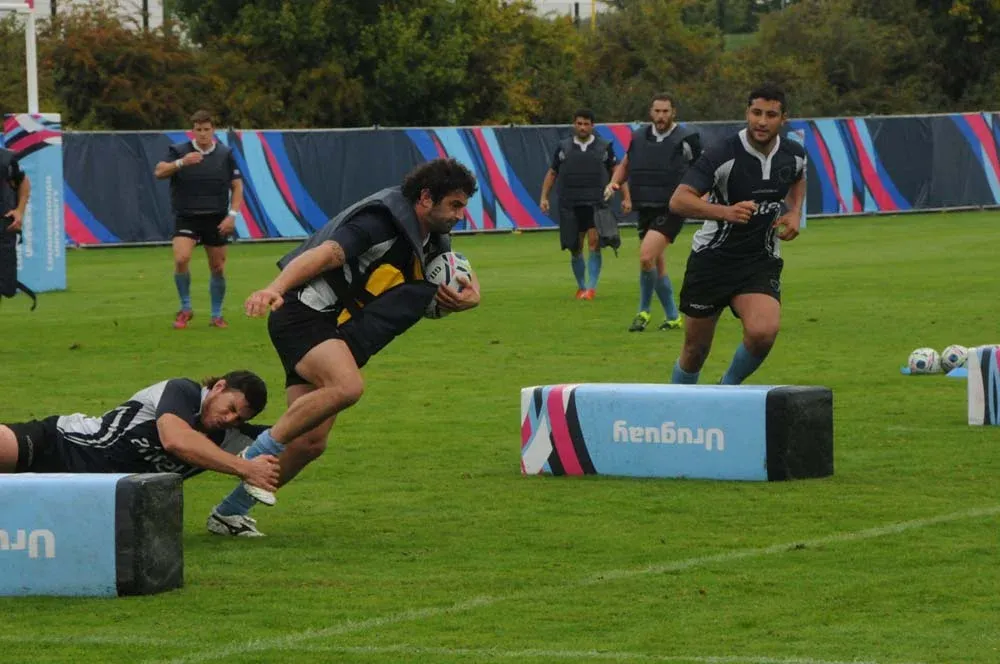 Así entrenaron Los Teros ayer en Inglaterra pensando en Australia