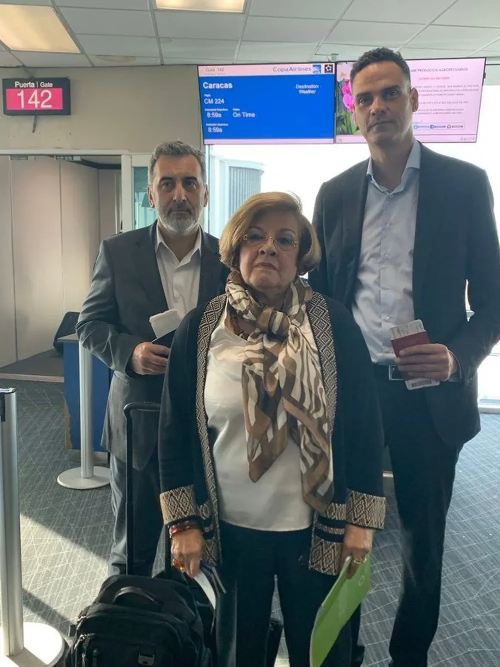 El relator especial para la Libertad de Expresión de la CIDH, Edison Lanza, la comisionada Esmeralda Arosamena y el secretario ejecutivo de la CIDH, Paulo Abrao