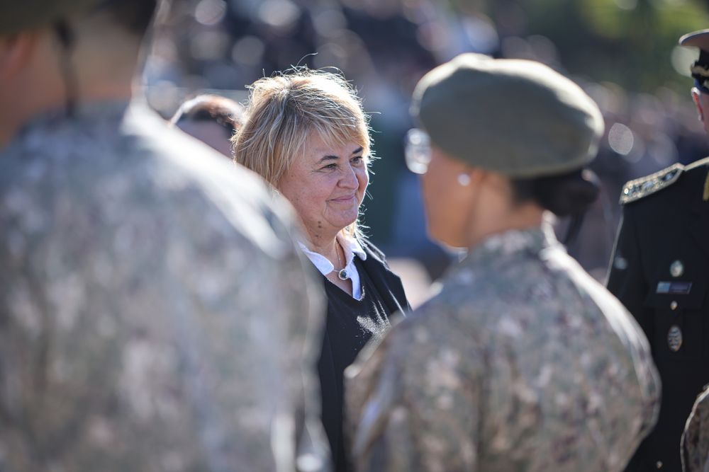 La ministra de Defensa, Sandra Lazo, en el Día del Ejército. Archivo