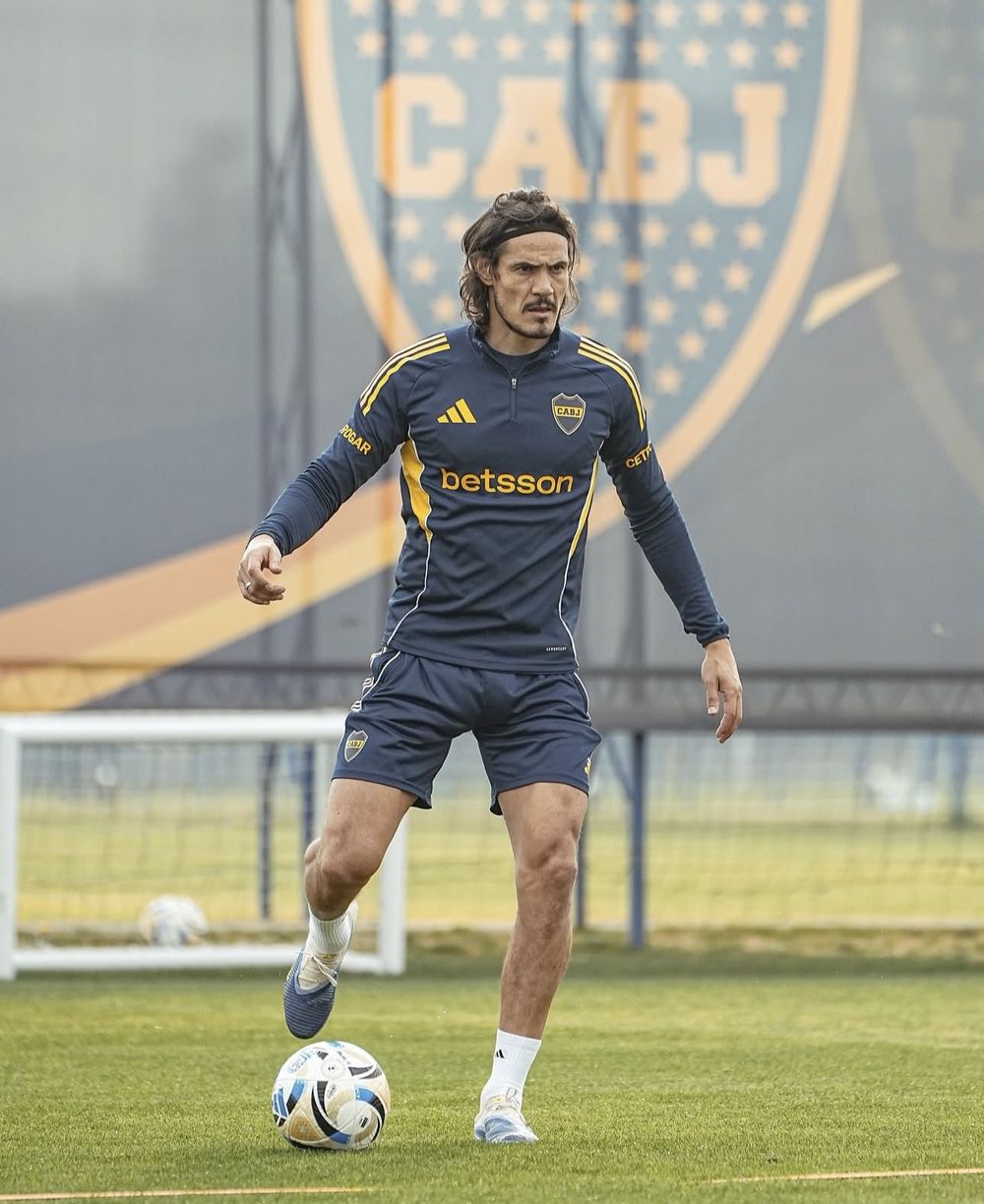 Edinson Cavani vuelve a la lista Edinson Cavani vuelve a la lista