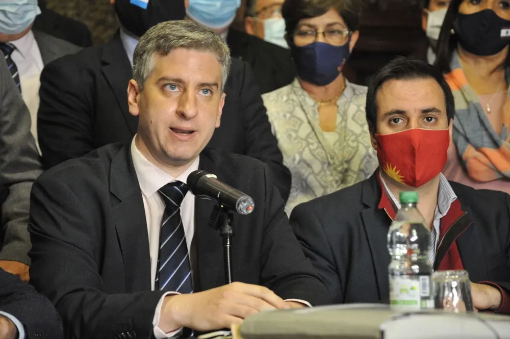 Archivo. El diputado blanco Juan Rodríguez y el colorado Conrado Rodríguez