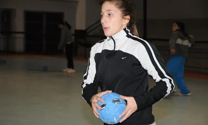 Paula Basaistegui, potencia para el armado central