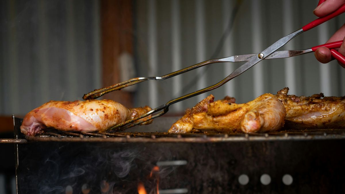 El pollo, la gripe aviar en Uruguay y lo que pasa con las ventas en las carnicerías