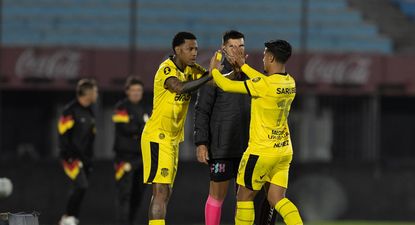 Abel Hernández ingresa por Matías Arezo contra Progreso, en su primer partido en más de dos meses