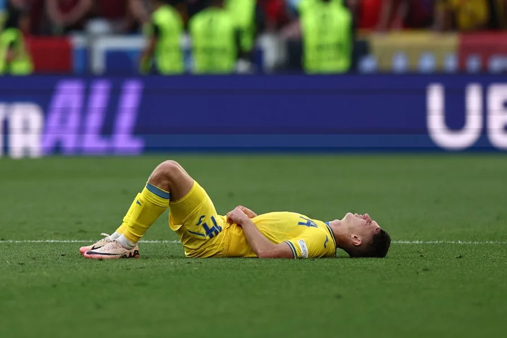 Los misiles rusos rusos destruyeron en Kiev la casa del futbolista del Benfica, Sudakov