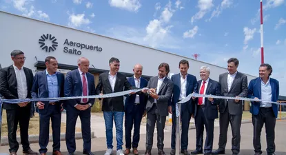 Inauguración Aeropuerto de Salto.