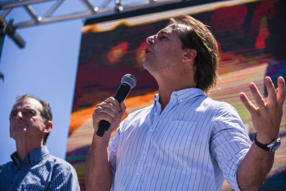 Guido Manini Ríos y Luis Lacalle Pou