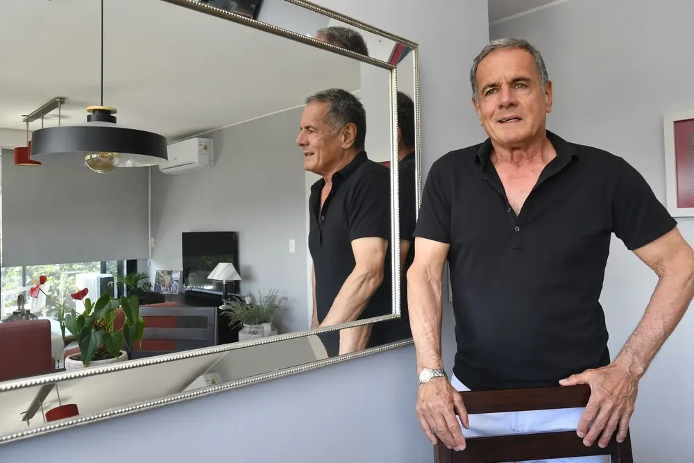 Rafael Villazán, hoy a los 67 años, disfruta de los nietos y los viajes