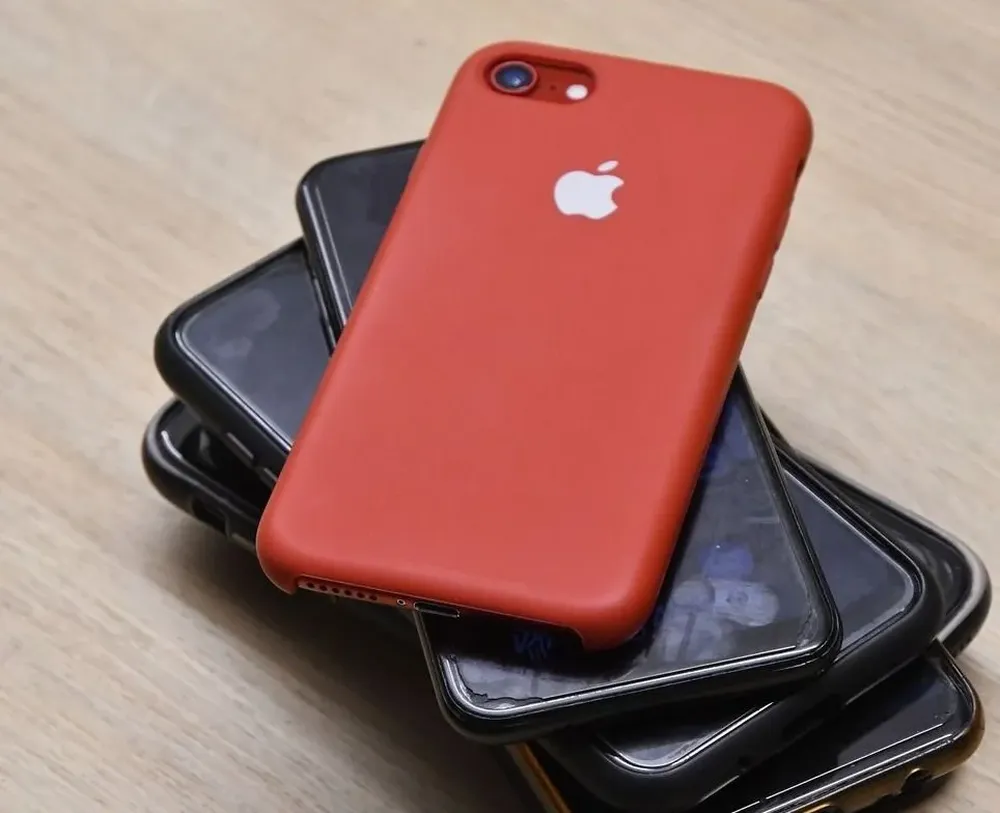 La mayoría de celulares usados que se venden en Uruguay son iPhones.