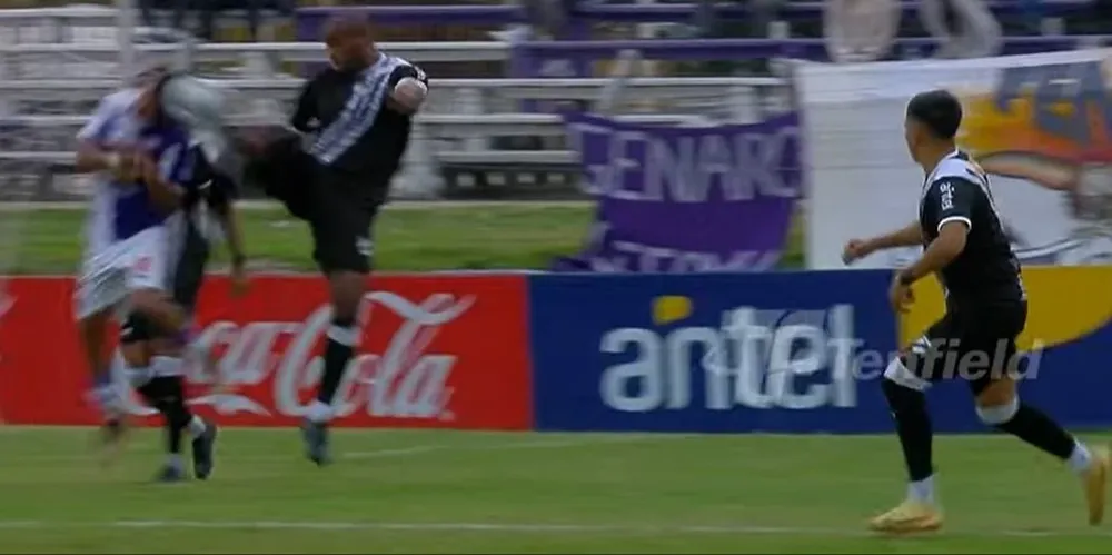 El penal de Ribaír Rodríguez sobre Agustín Ocampo de Fénix