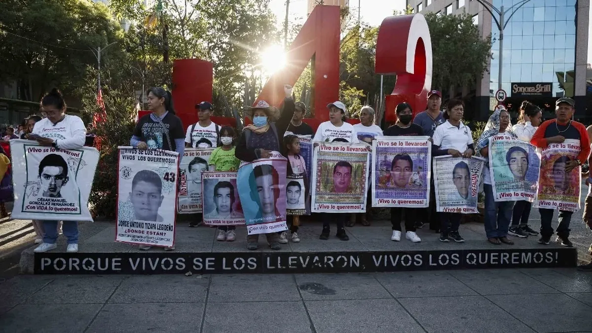 Ocho militares acusados de desaparición forzada de los 43 de Ayotzinapa ...