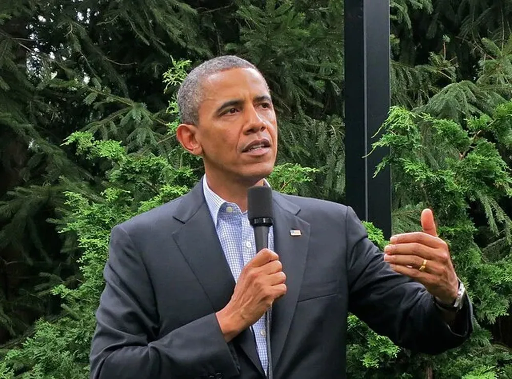 Barack Obama escribió un artículo en el que toma distancia de Joe Biden por la guerra entre Israel y Hamas