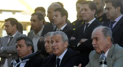 La directiva de Peñarol estudiará el tema del futuro técnico