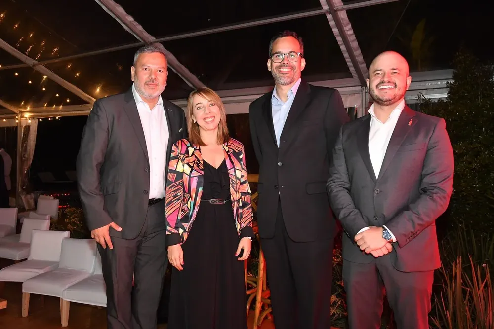 Abelardo Gudiño, Nuria, Varela, Juan Sebastián Jiménez.