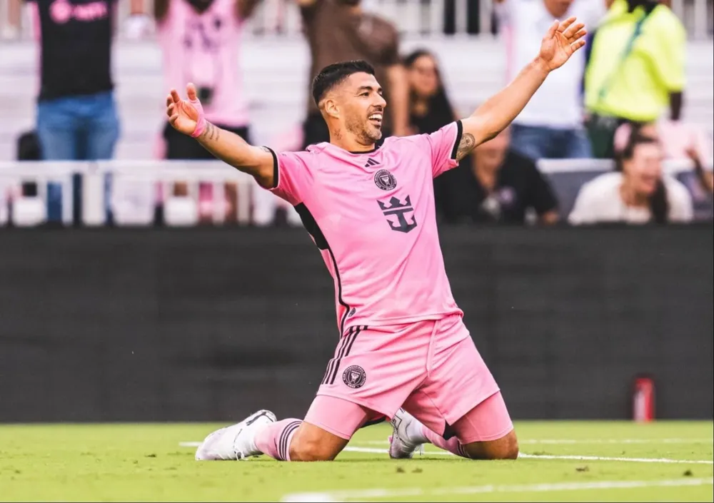 El festejo de Luis Suárez