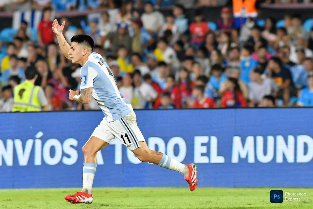 El festejo de Thiago Almada El festejo de Thiago Almada