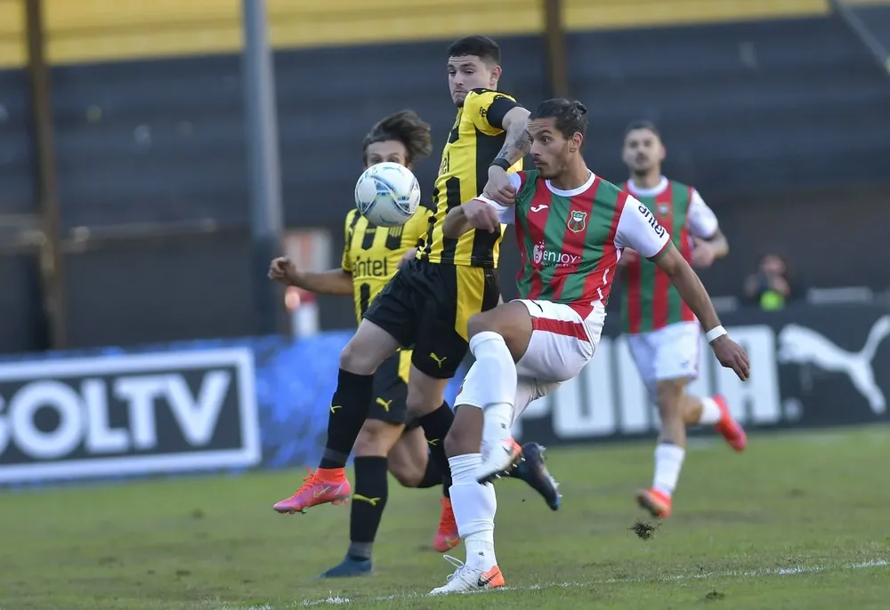 Varela anticipando a Agustín Álvarez Martínez