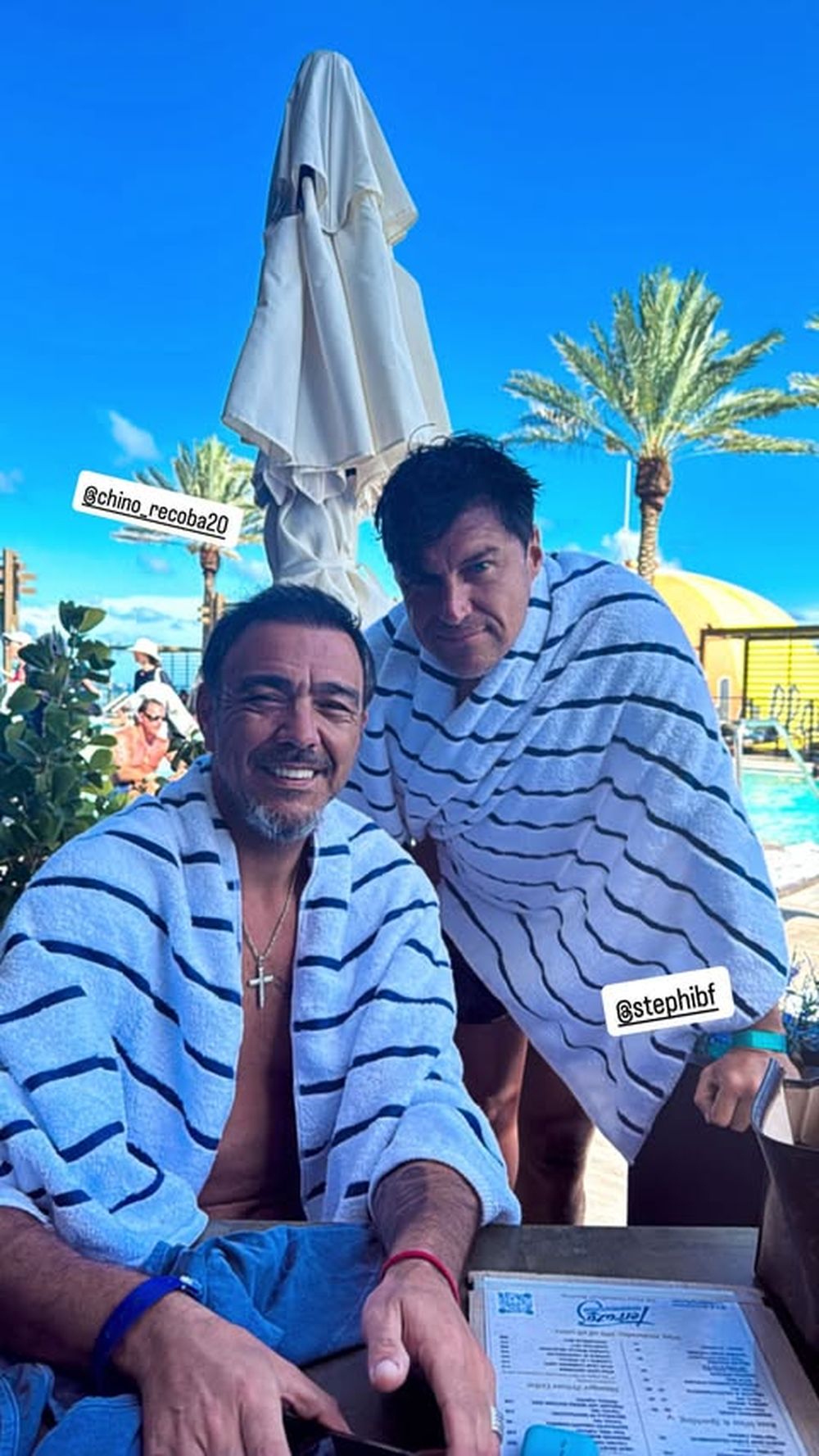 El Chino Recoba se encontró con el Cacique Alexander Medina en sus vacaciones El Chino Recoba se encontró con el Cacique Alexander Medina en sus vacaciones