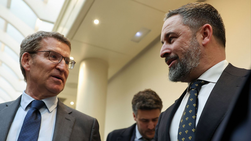 Alberto Núñez Feijóo, líder del PP y Santiago Abascal, presidente de Vox.