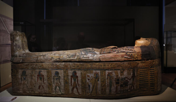 Ataúd egipcio de la sacerdotisa y música de Amón tras su restauración, en el Museo Arqueológico Nacional&nbsp;