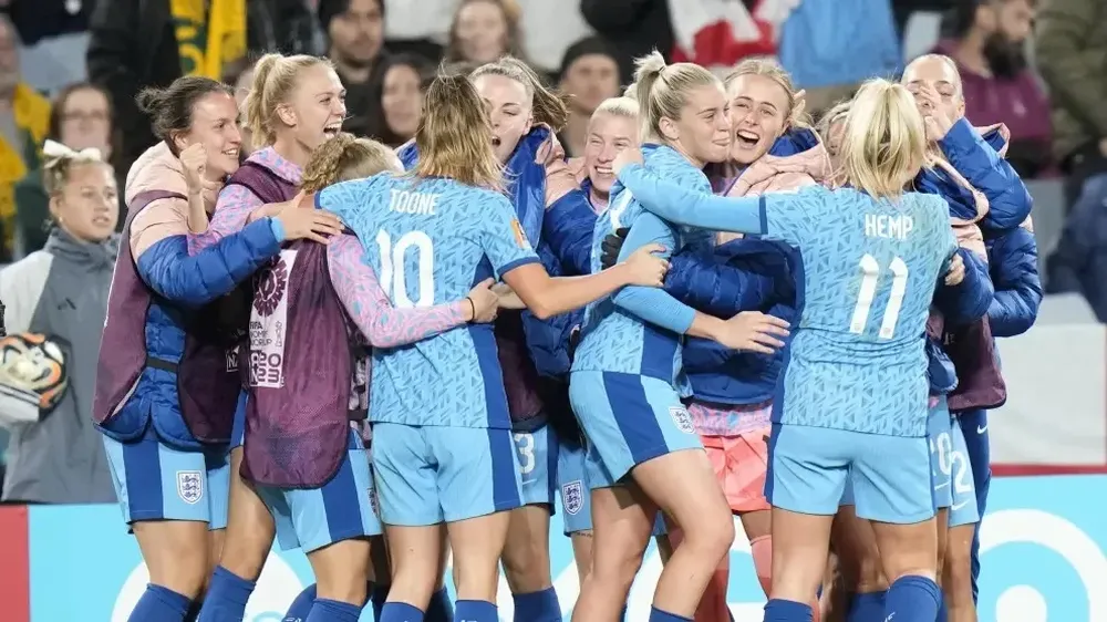 Las inglesas celebran el pase a la final en Australia.