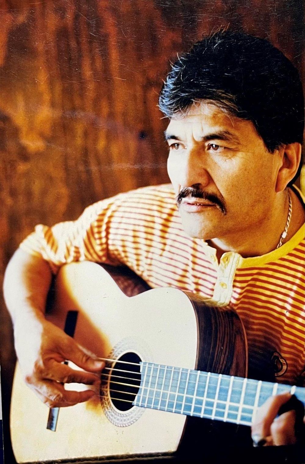 La canción "Aca entre nos" fue un éxito que no solo grabó Vicente Fernández, sino Juan Gabriel, Luis Miguel y, más recientemente, Maluma.