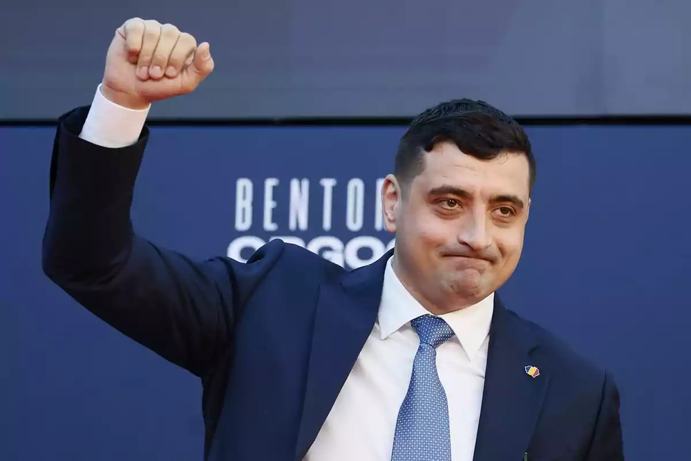 George Simion, líder de la ultranacionalista Alianza por la Unión de los Rumanos.