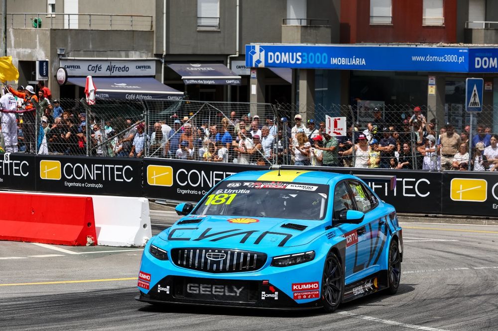 Santiago Urrutia en el campeonato mundial TCR World Tour 2026