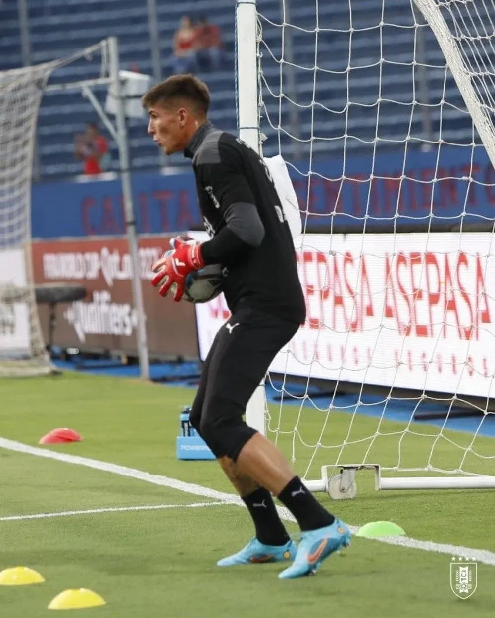 Sergio Rochet en su debut en la selección uruguaya