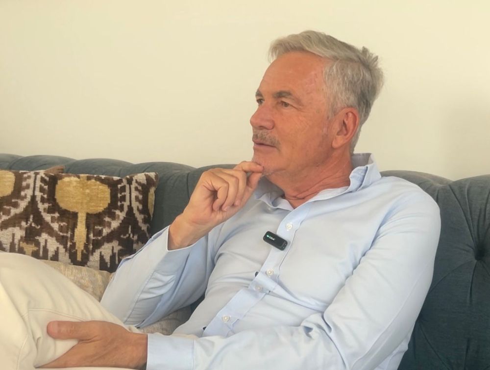 El empresario Martín Varsavsky, en su casa madrileña de La Moraleja.