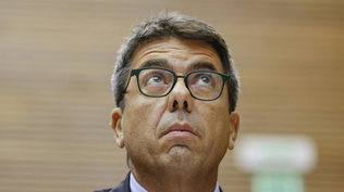 Cuenta regresiva para Mazón: el martes deberá comparecer ante la comisión que investiga la DANA en el parlamento valenciano
