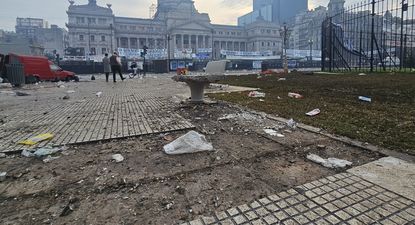 El Ministerio de Seguridad denunciará a los responsables de los incidentes y reclamará por los gastos del operativo y los destrozos