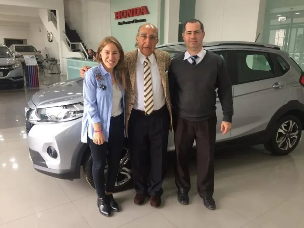 Inés Levrero de Punta Carretas Shopping, Jorge Guekdjian, y Juan Pablo Sagnol de Honda