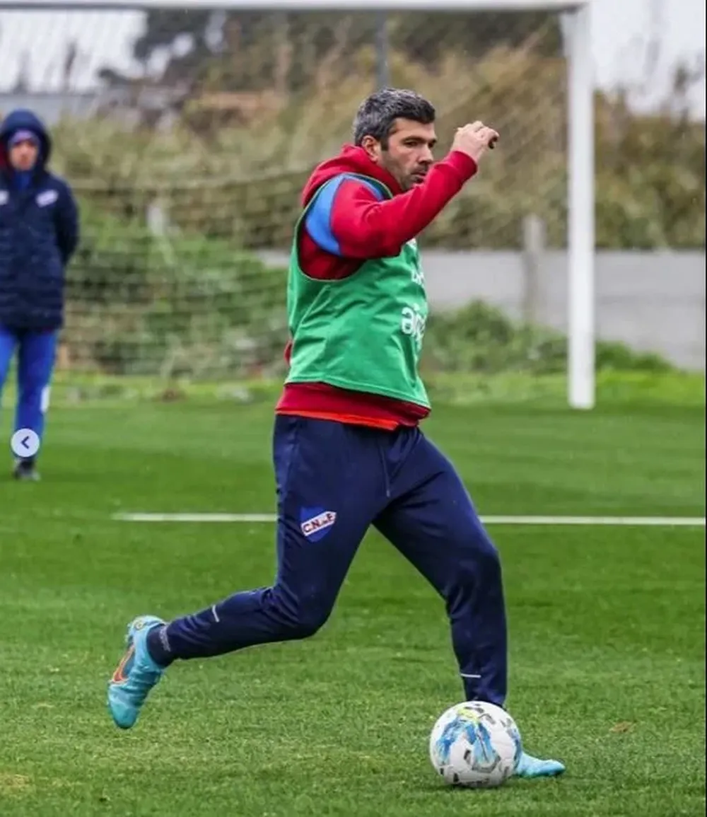 Emmanuel Gigliotti en la práctica de este miércoles en Nacional