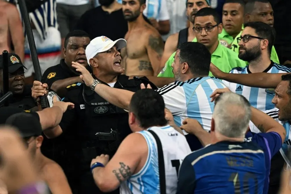 Así reprimió la Policía brasilera a la hinchada argentina: las fotos y videos