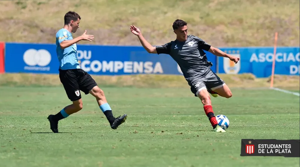Estudiantes jugó un amistoso con la Sub 20 de Uruguay
