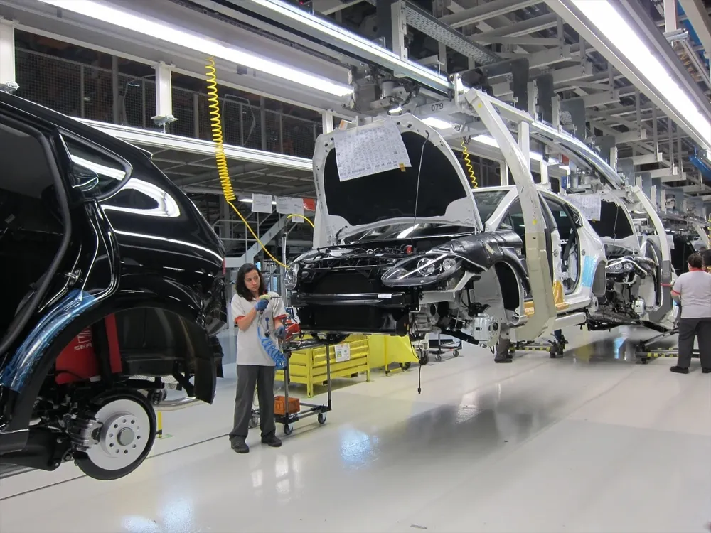 La actividad fabril disminuyó por noveno mes consecutivo.