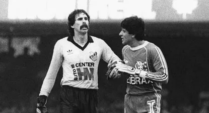 Rodolfo Rodrígue cuando pasó a atajar en Santos y fue ídolo