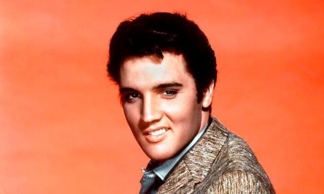 Elvis Presley nació el 8 de enero de 1935.