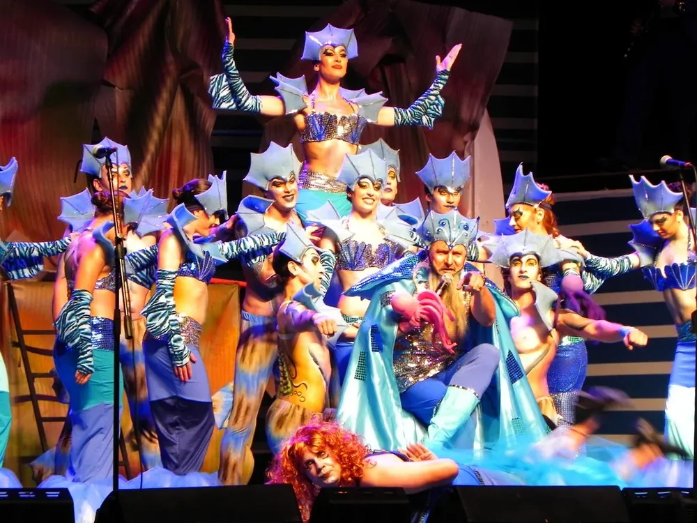 Revista Éxtasis en el Teatro de Verano