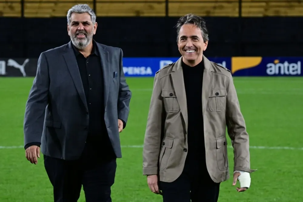 González y Varela juntos
