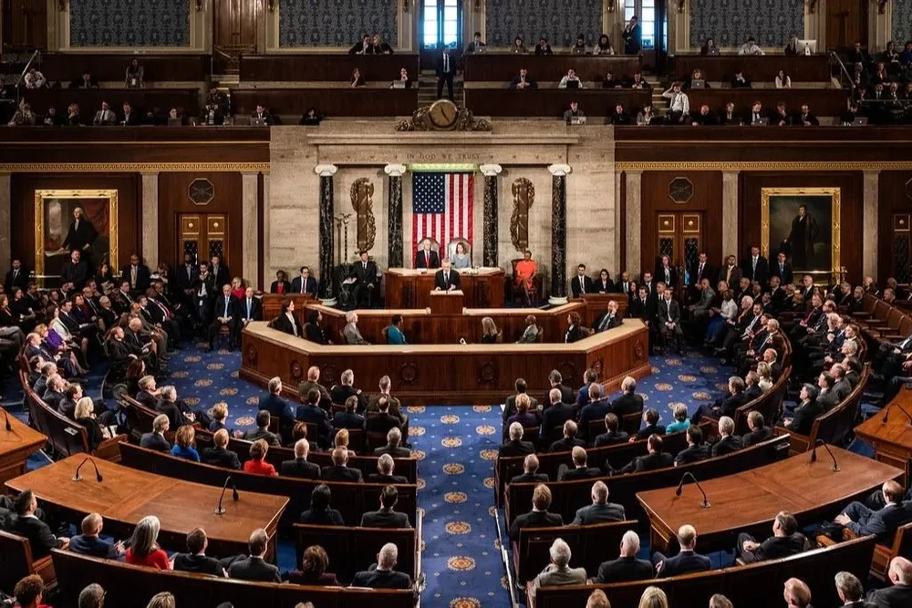 El Congreso debe votar por más ayuda a Rusia mientras una encuesta revela que la mayoría de estadounidenses está en desacuerdo