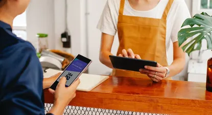 En Maldonado, Rocha y Canelones aumentó el pago a través de este código de respuesta rápida; los heladeros y paradores incluyen esta modalidad de transacción