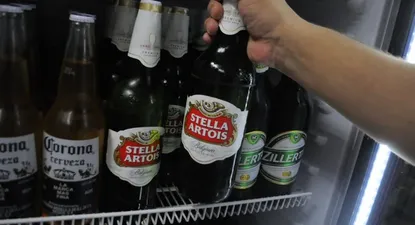 FOEB plasma logro y Stella Artois empieza a llenarse en Uruguay