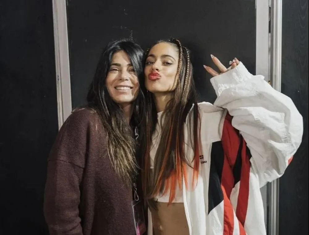 Tini Stoessel junto a su madre, Mariana Muzlera
