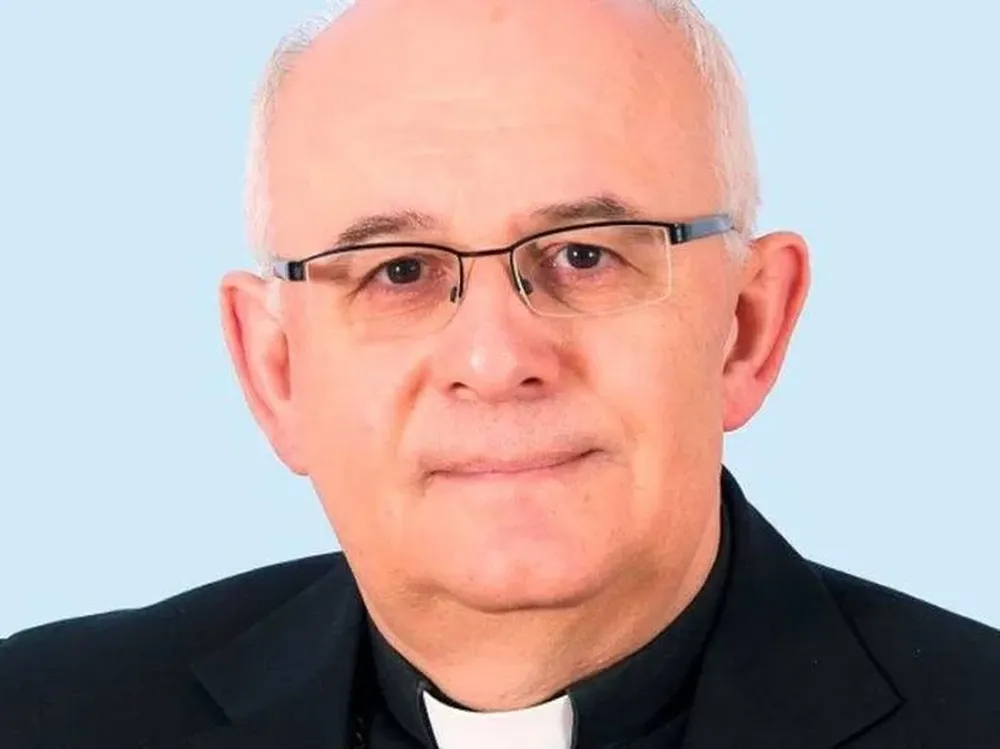Ángel Fernández Collado.