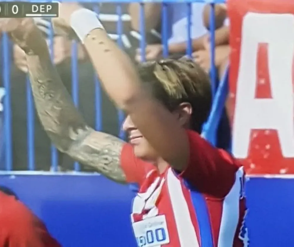 José María Giménez pidió el cambio