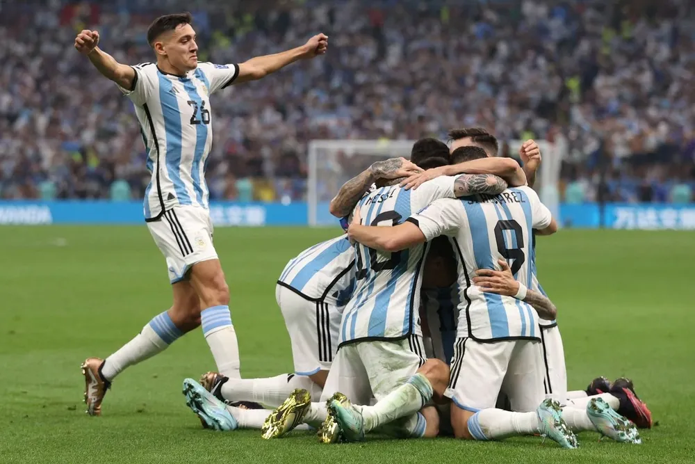 Argentina jugó una final perfecta y anotó un golazo soñado, el 2-0 de Di María