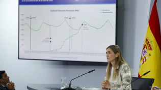 La vicepresidenta tercera y ministra para la Transición Ecológica, Sara Aagesen, en la conferencia de Prensa en el Palacio de la Moncloa.