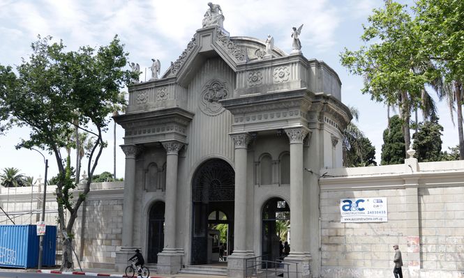 Intendencia de Montevideo modificó resolución donde se nombraba a una necrópolis como Cementerio Parque Central
